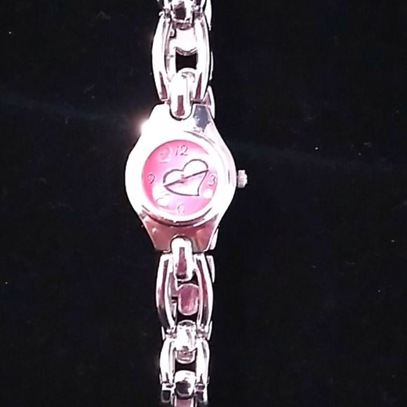 Silver/pink Heart Watch/ Heart Bracelet Bundle - Picture 5 of 8